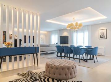 Twin Towers apartment